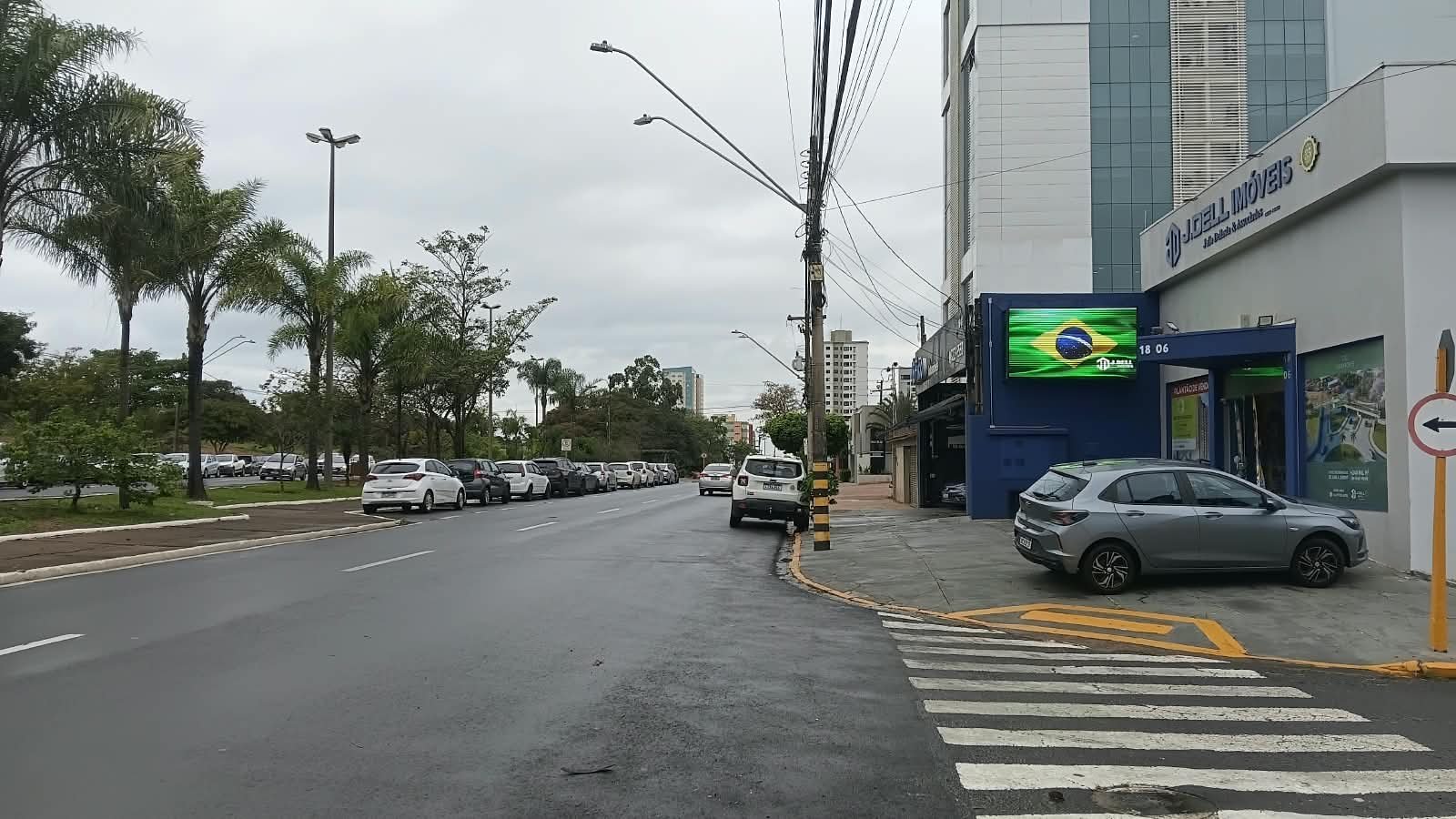 Painel J. DELL IMÓVEIS - Av. Getúlio Vargas